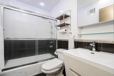Welcome to 25 Peggy Lane! This beautifully updated 2-bedroom - photo 17