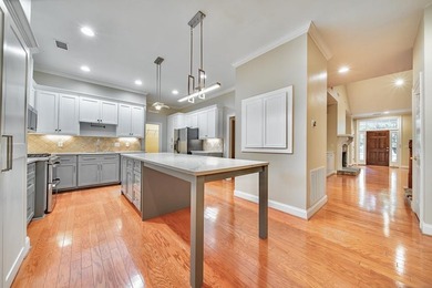 Luxury Lock-and-Leave Living in Brentwood at Maple Ridge - - photo 8