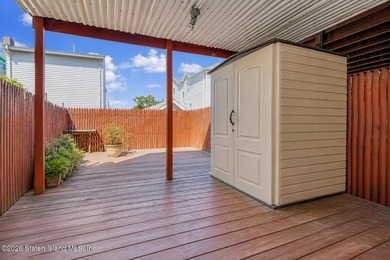 Welcome to 25 Peggy Lane! This beautifully updated 2-bedroom - photo 20