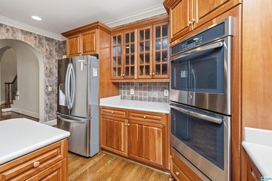 SELLER OFFERING $10,000 UPDATE ALLOWANCE. Welcome to 123 N. Lake - photo 24