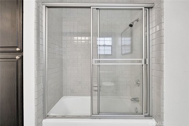 Welcome to this well-maintained 2-bedroom, 2.5-bathroom townhome - photo 24