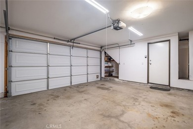 Welcome to this well-maintained 2-bedroom, 2.5-bathroom townhome - photo 25