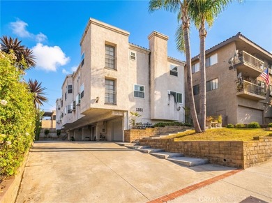 Welcome to this well-maintained 2-bedroom, 2.5-bathroom townhome - photo 27
