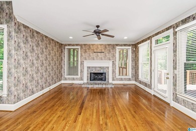 SELLER OFFERING $10,000 UPDATE ALLOWANCE. Welcome to 123 N. Lake - photo 29