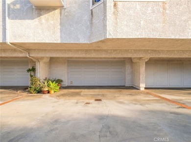 Welcome to this well-maintained 2-bedroom, 2.5-bathroom townhome - photo 29