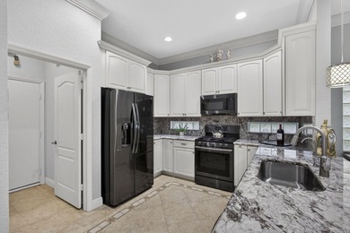 Beautifully maintained 3-bedroom, 2.5-bath home located in The - photo 9