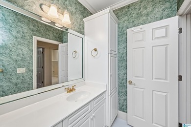 SELLER OFFERING $10,000 UPDATE ALLOWANCE. Welcome to 123 N. Lake - photo 45