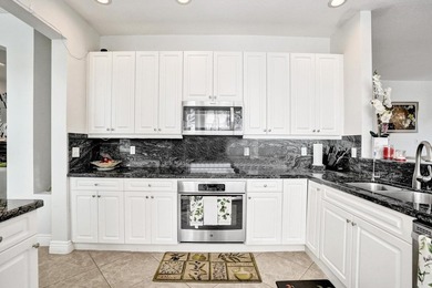Gorgeous lakefront 4-bedroom, 2.5-bath, 2-car garage home in the - photo 8