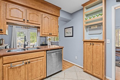 Rare opportunity to own a one-level, 3 bedroom condo in Yacht - photo 9
