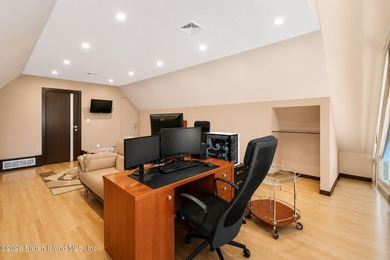 Welcome to this custom estate in the heart of Sheepshead Bay - photo 21