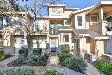 Welcome to this charming 1-bedroom, 1.5 bathroom home located in - photo 1
