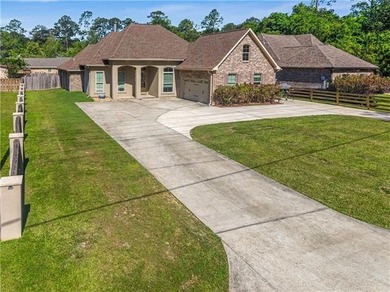Don't miss this well-maintained beauty in flood zone X by - photo 3
