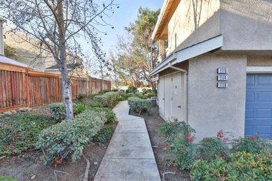 Welcome to this charming 1-bedroom, 1.5 bathroom home located in - photo 4
