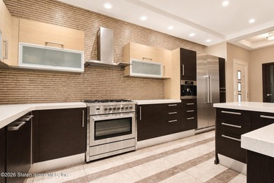 Welcome to this custom estate in the heart of Sheepshead Bay - photo 35
