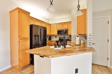 Welcome to this charming 1-bedroom, 1.5 bathroom home located in - photo 7