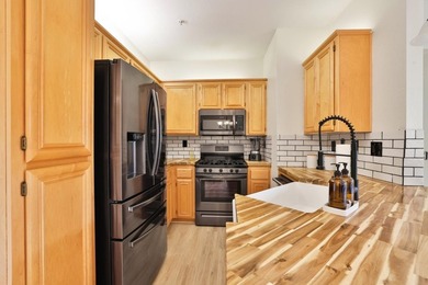 Welcome to this charming 1-bedroom, 1.5 bathroom home located in - photo 8