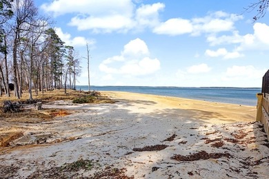 Waterfront retreat in the desirable Westwood subdivision on Lake - photo 45