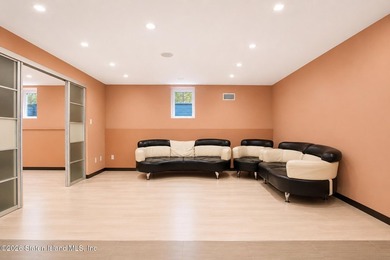 Welcome to this custom estate in the heart of Sheepshead Bay - photo 50