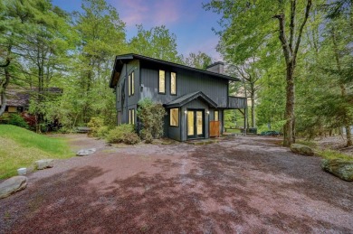 Lake Home For Sale in Pocono Pines, Pennsylvania
