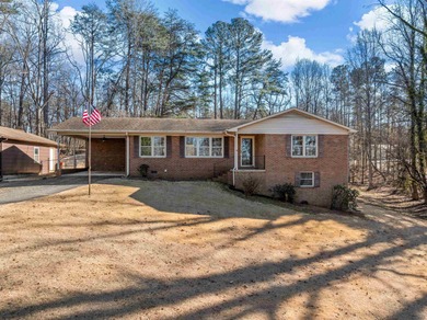 Lake Bowen Home For Sale in Campobello South Carolina