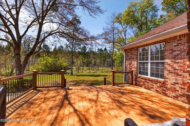 Located in the desirable Robinwood Village neighborhood in - photo 31