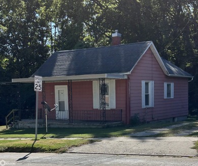 Mississippi River - Des Moines County Home For Sale in Burlington Iowa