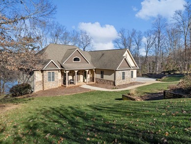 Tyger Lake Home For Sale in Spartanburg South Carolina
