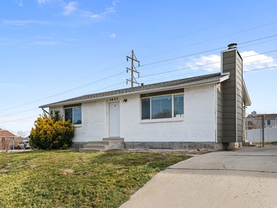 Great Salt Lake Home For Sale in Magna Utah