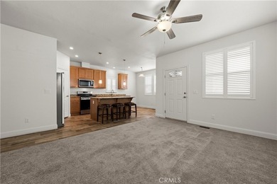 Welcome to this beautifully maintained 2022 Champion Homes - photo 10