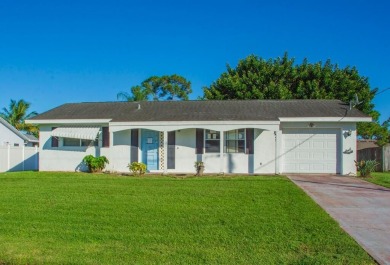 St. Lucie River Home For Sale in Port Saint Lucie Florida