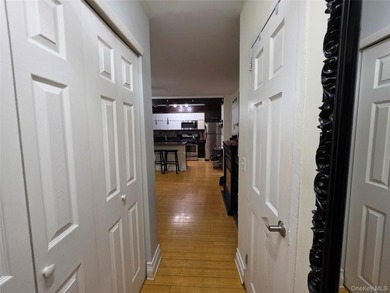 Great 2 bedroom, 1 bath coop apartment with great views of NYC - photo 25
