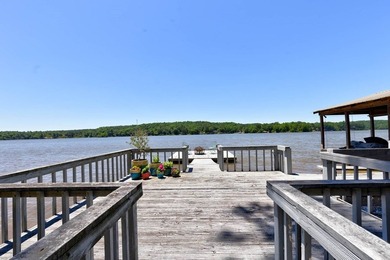 Located in Green Island Hills, this exceptional property offers - photo 5