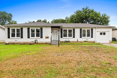 Lake Waco Home For Sale in Waco Texas