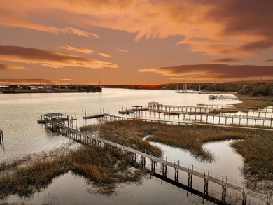 A truly rare opportunity, this extraordinary luxury waterfront