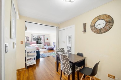 Tucked into the highly desirable Windsor Park Community, this - photo 11