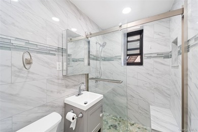 Tucked into the highly desirable Windsor Park Community, this - photo 16