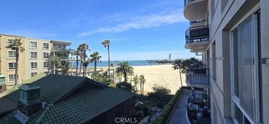 Experience the ultimate beachfront lifestyle in this beautifully - photo 29