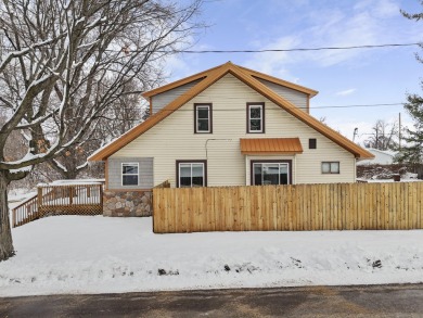 Lake Home Sale Pending in Houghton Lake, Michigan