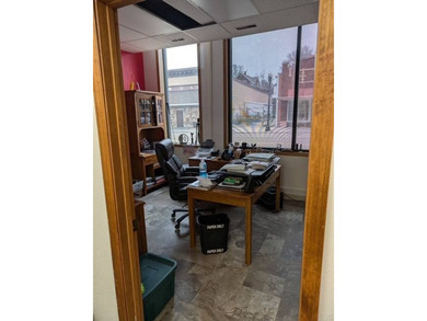 Rare opportunity to acquire a highly reputable, full-service - photo 6