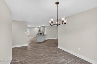 Move-In Ready Home - Comfort, Style, and Coastal Convenience - photo 7
