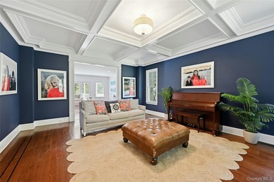 One of the most exceptional spots in Laurel Hollow, this 5 - photo 11
