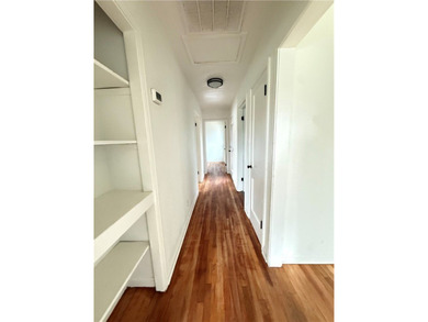 Welcome to your charming 3-bedroom, 1-bath gem, complete with a - photo 12