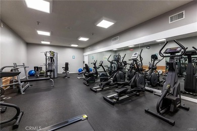 Welcome to this warm and inviting single-level 2-bedroom / - photo 22