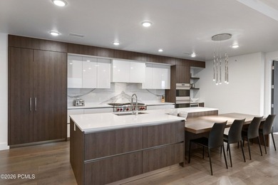 Perched on Apex Residences' coveted Overlook Level, this - photo 26