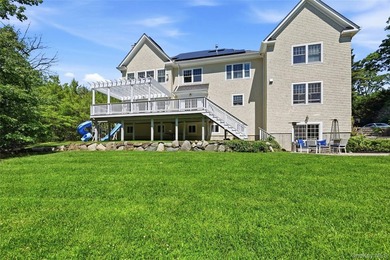 One of the most exceptional spots in Laurel Hollow, this 5 - photo 38