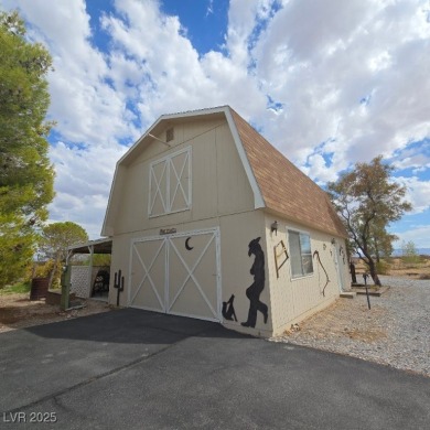 PRIVATE RANCH! Nearly 5 ACRES! GATED! Approx. 45 min. away from