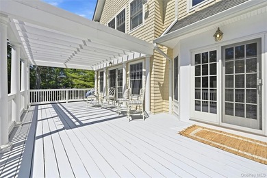 One of the most exceptional spots in Laurel Hollow, this 5 - photo 41