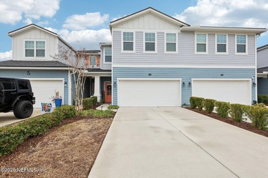 Lake Townhome/Townhouse For Sale in St Augustine, Florida