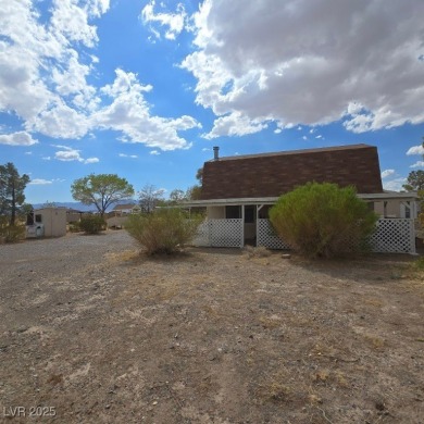 PRIVATE RANCH! Nearly 5 ACRES! GATED! Approx. 45 min. away from