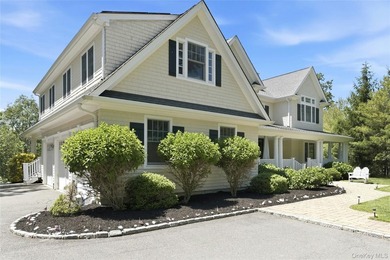 One of the most exceptional spots in Laurel Hollow, this 5 - photo 46